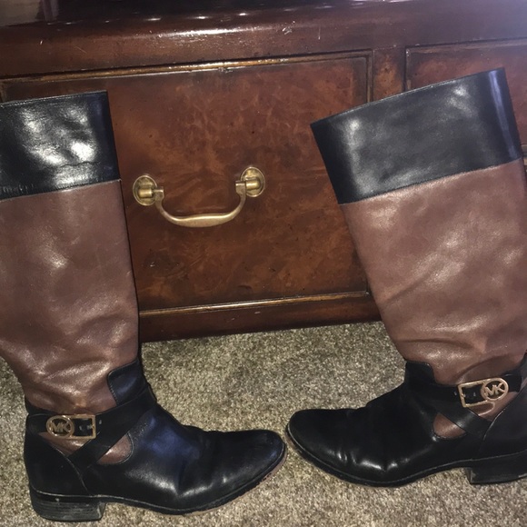 Micheal Kors Black and Brown Boots - Picture 1 of 5